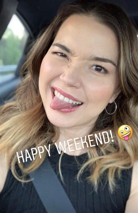 Achara Kirk : r/reactgirlsofYT .